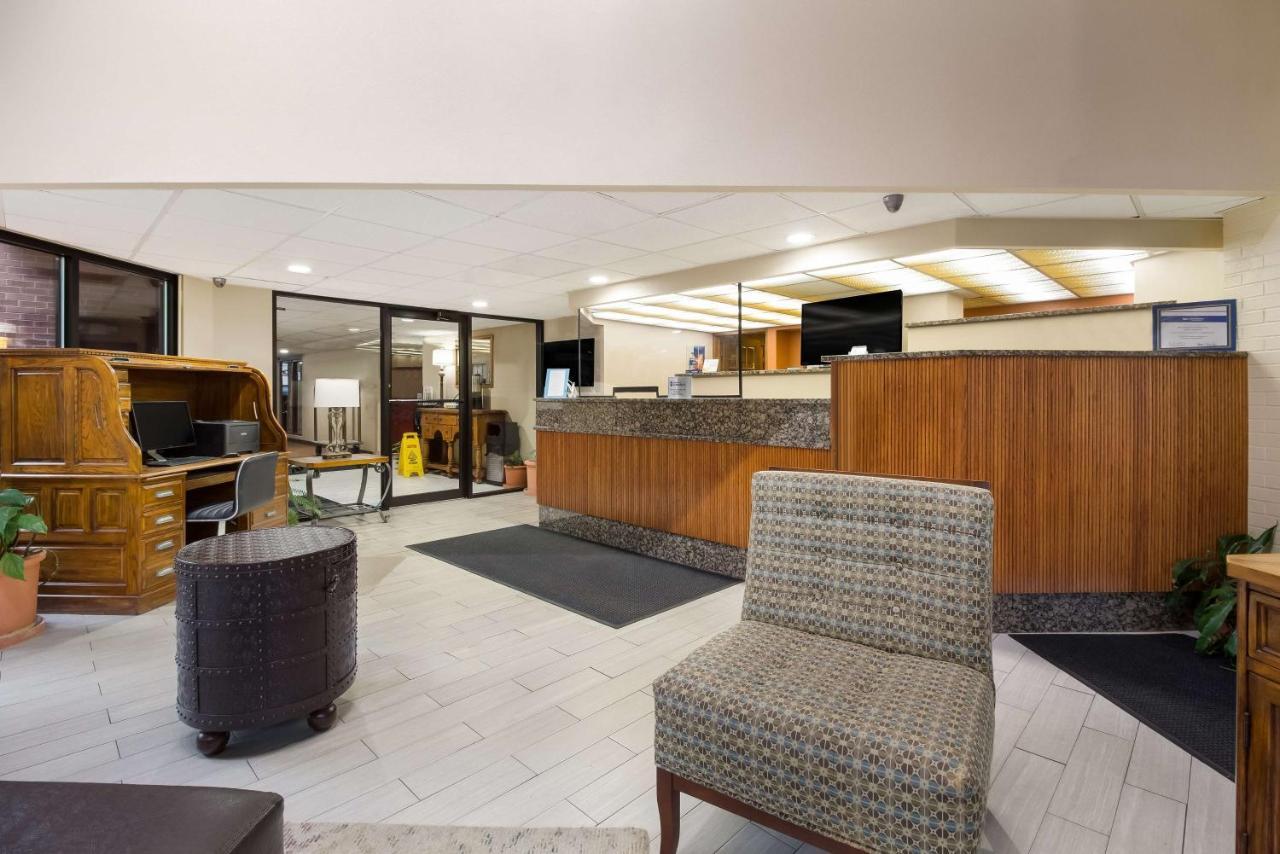 Best Western Braddock Inn La Vale Eksteriør bilde
