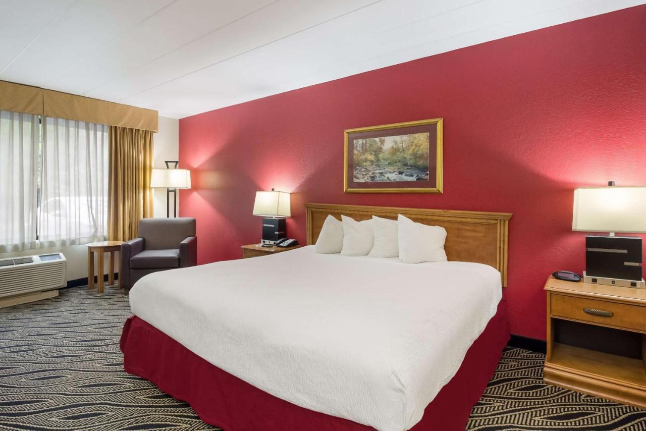 Best Western Braddock Inn La Vale Eksteriør bilde